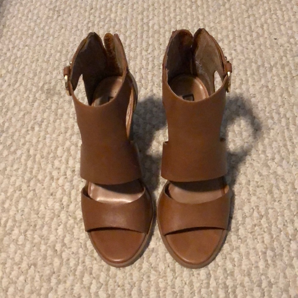 Shoes, heels